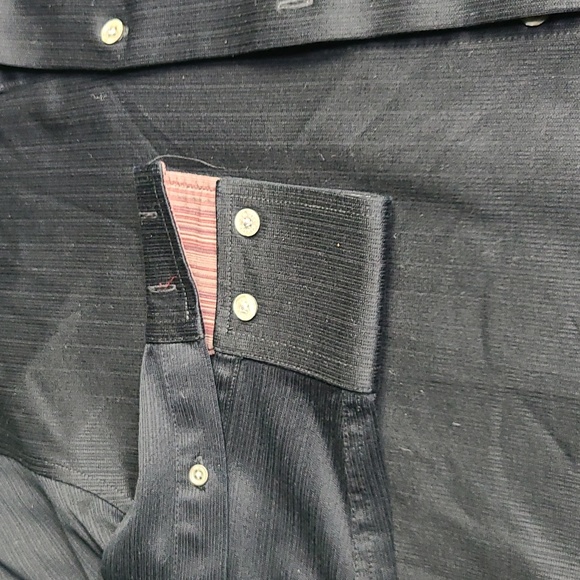 Men's Shirt - Picture 3 of 7